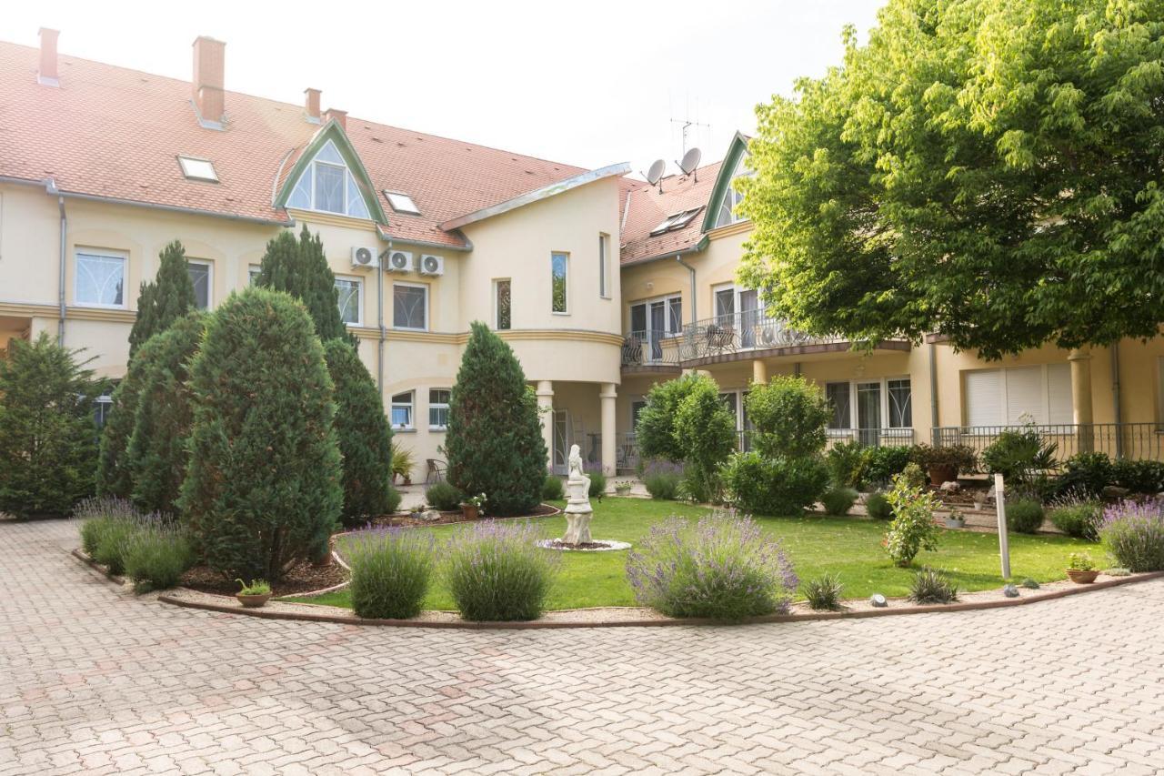 Hotel Harka 하르카니 외부 사진